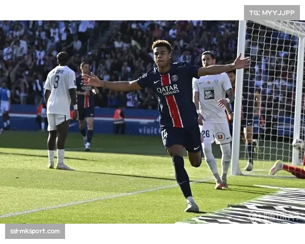 战术的胜利与个体的局限：评巴黎圣日耳曼巨星战术与整体体系间的失衡